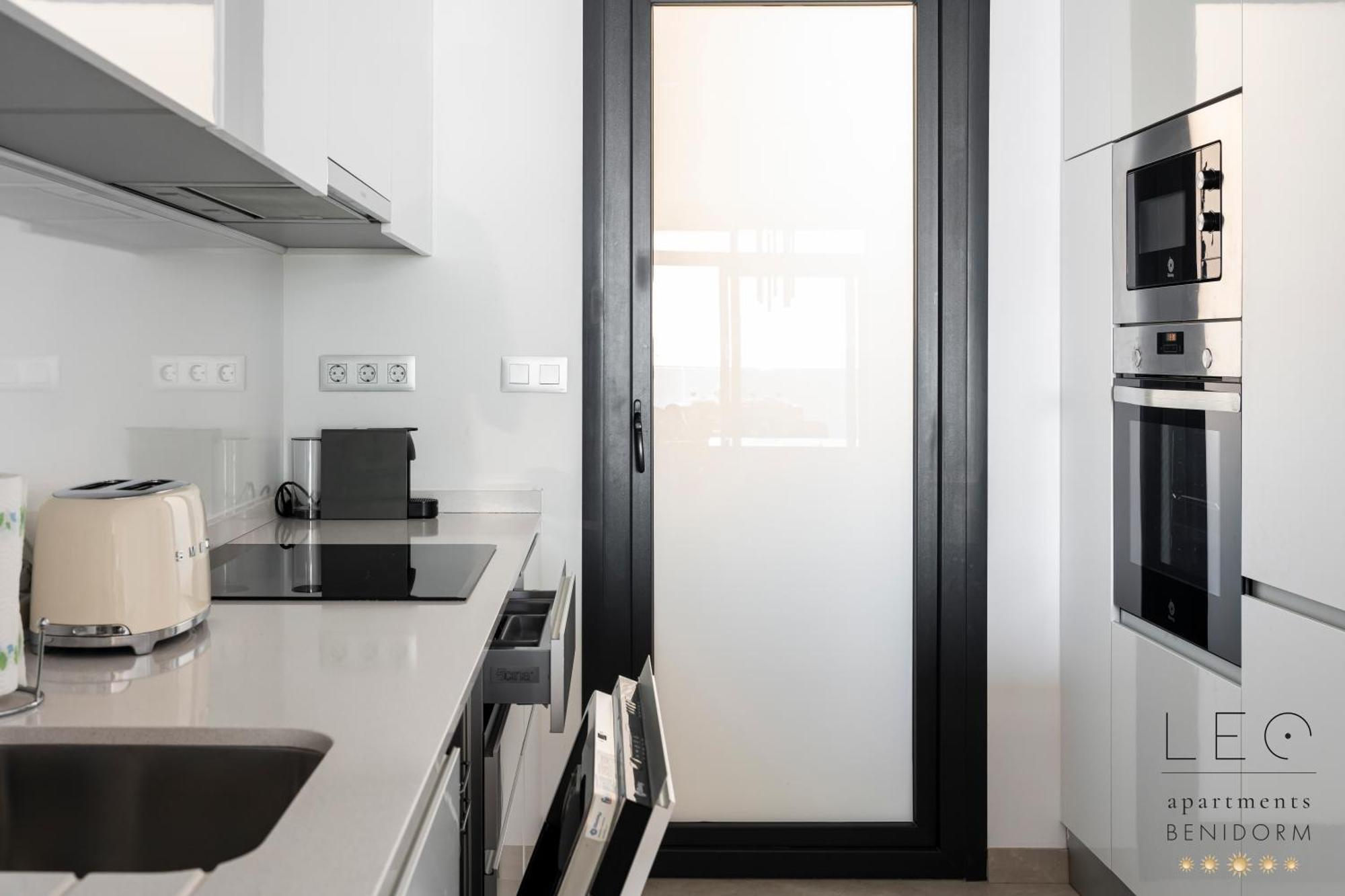 Sunset Cliffs Wellness & By Leo Apartment *